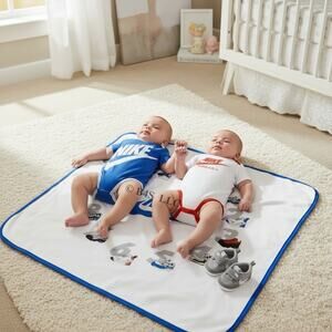 Nike Baby 3Pc Gift Set Sleep & Play Bodysuit Blanket 0-12 Months
